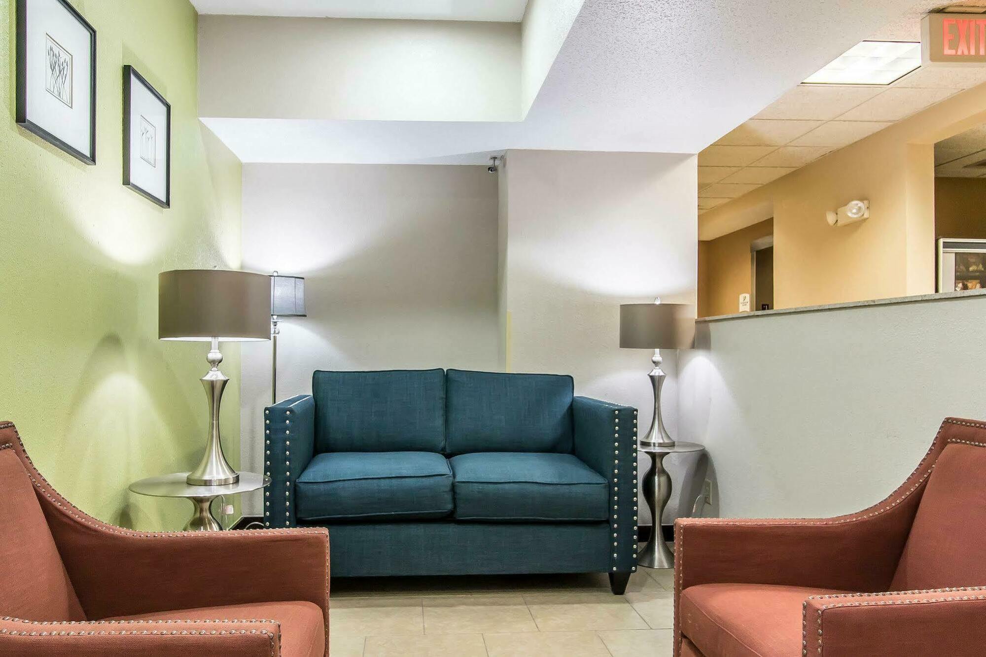 Quality Inn & Suites La Vergne Kültér fotó