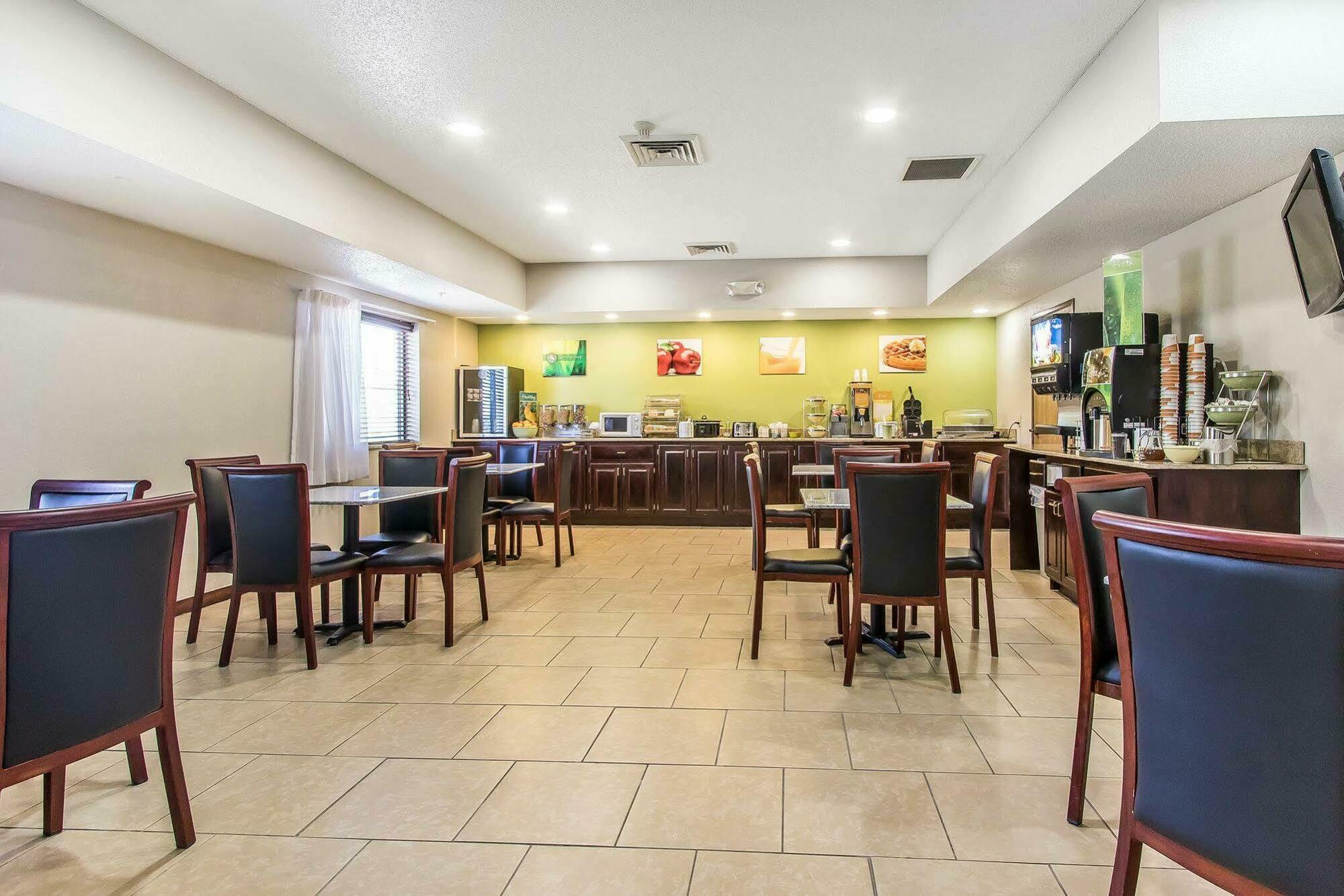 Quality Inn & Suites La Vergne Kültér fotó