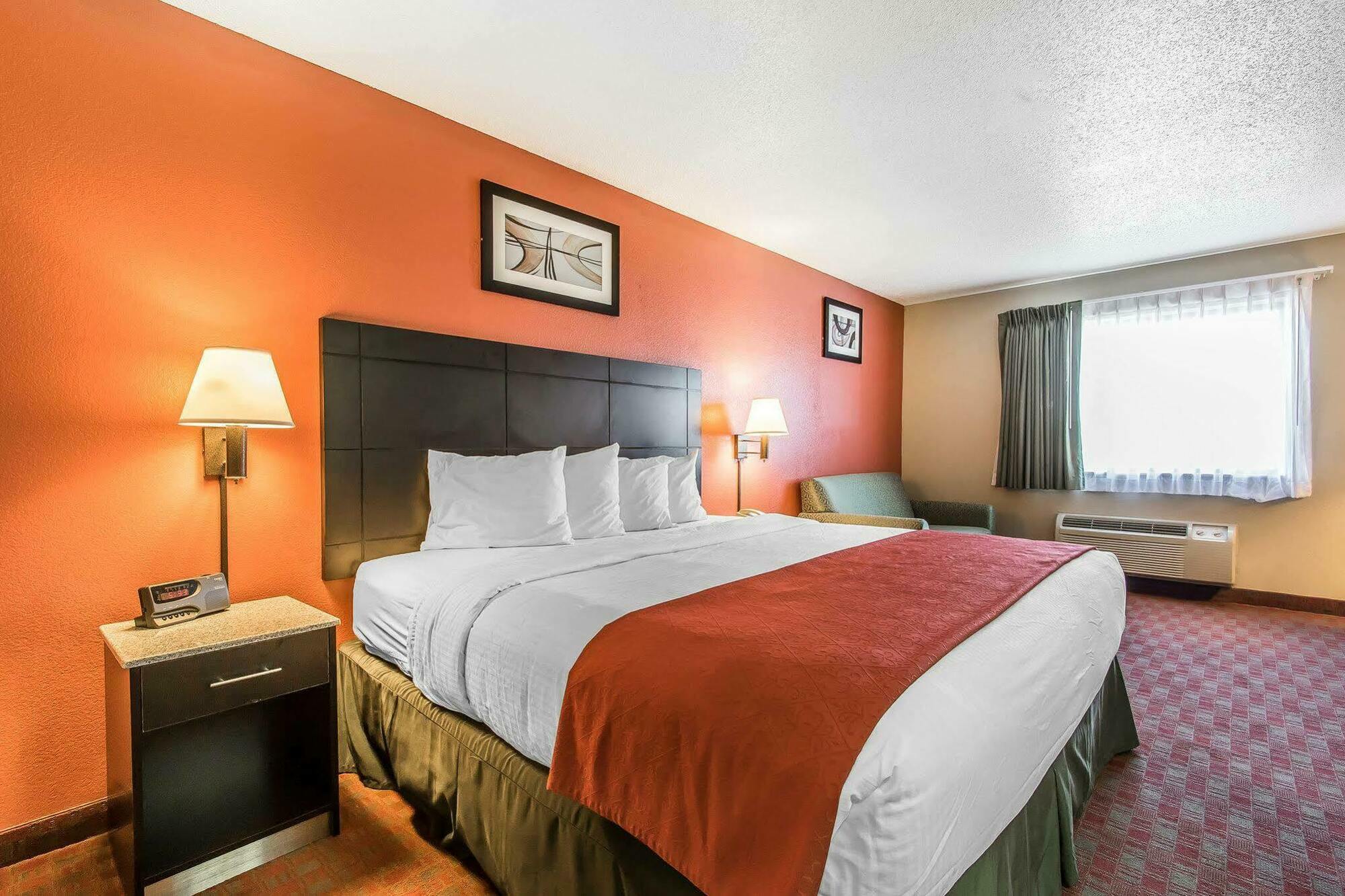 Quality Inn & Suites La Vergne Kültér fotó