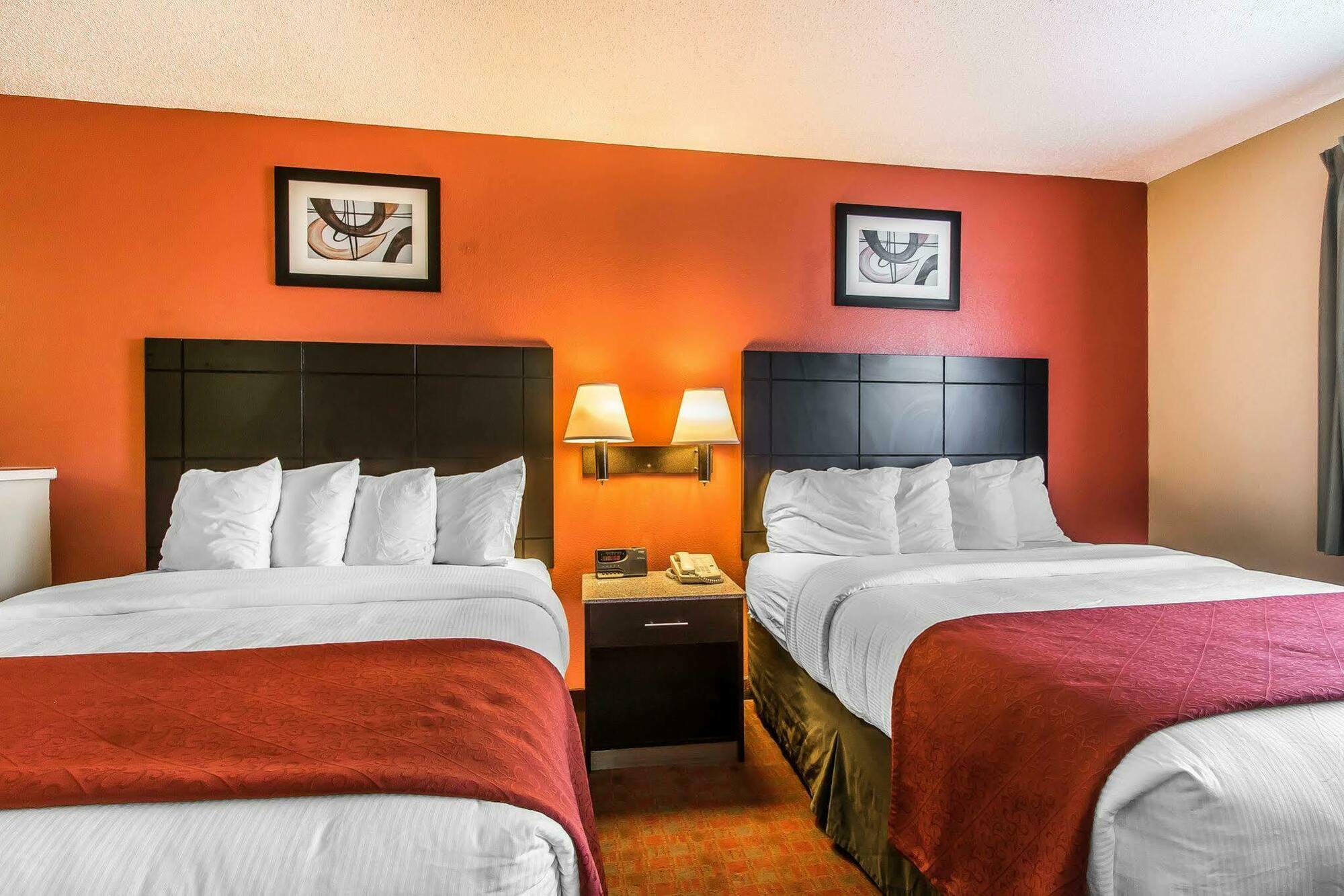 Quality Inn & Suites La Vergne Kültér fotó